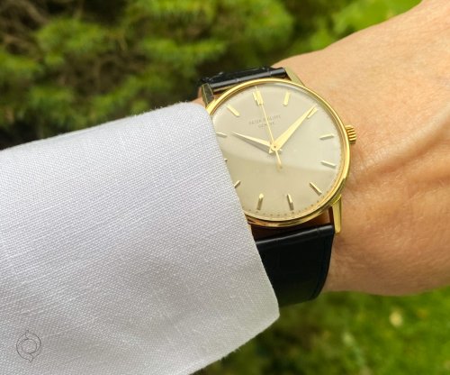 Carousel post from schoenesammleruhren.