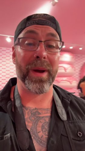 Video post from famous_creations_catering.