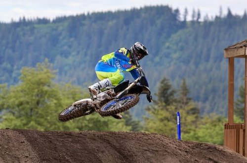 Carousel post from bertsmegamall.