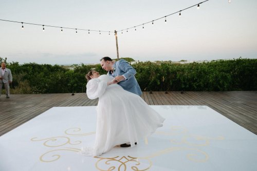 Carousel post from thecurvybridenj.