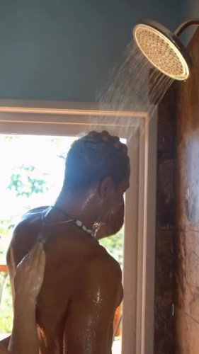 Video post from mixedchickshair.