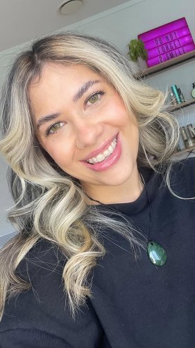 Video post from trindadehairstylist.