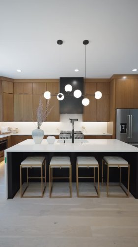 Video post from qc.builders.