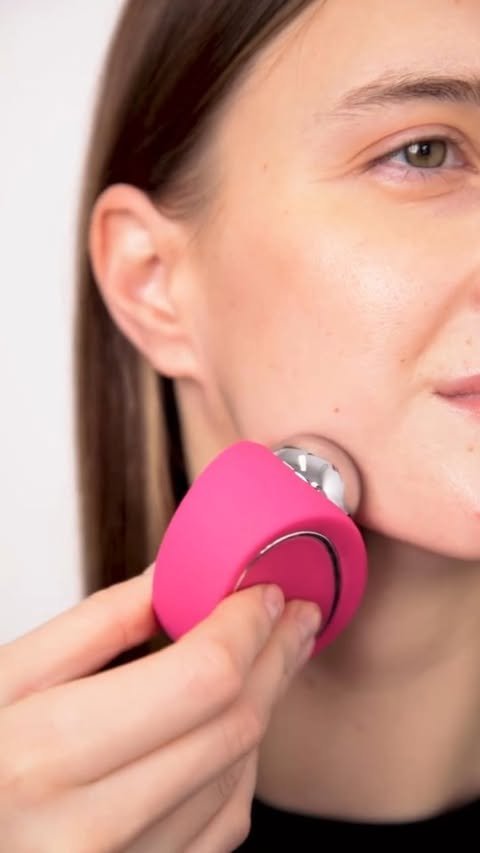 FOREO BEAR™ mini | Dispositivo de Microcorrente Compacto | Lifting