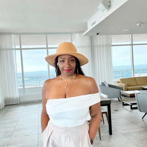 Carousel post from i.am.thealignedsoul.