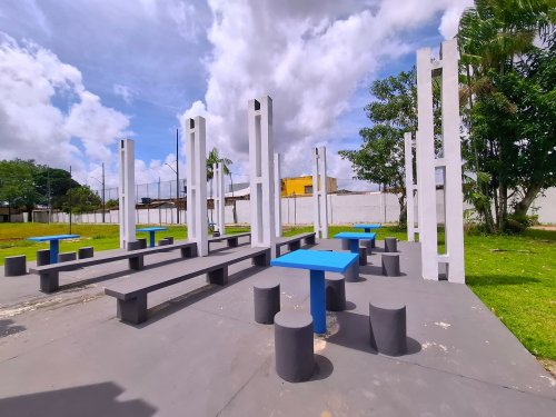 Carousel post from ananindeuapma.