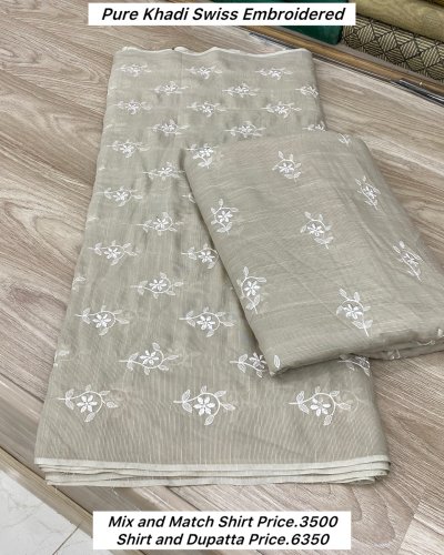 Carousel post from akbar_fabrics_.