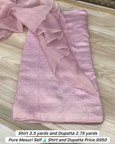 Carousel post from akbar_fabrics_.