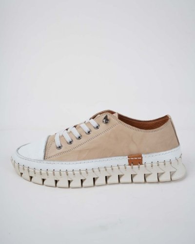 Carousel post from ossoshoes.