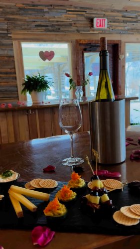 Video post from keukalakewinetrail.