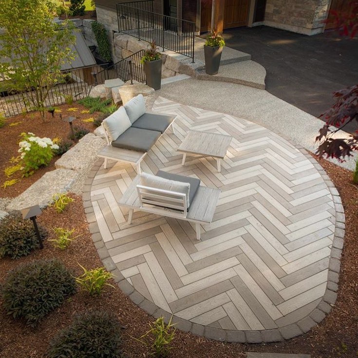 Photo post from techobloc.