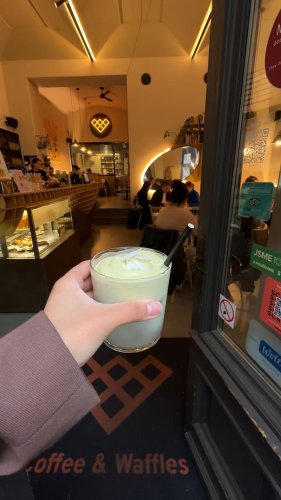 Video post from coffeeandwafflescz.