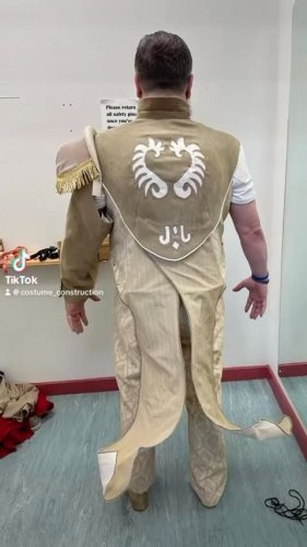 Video post from costume_construction.