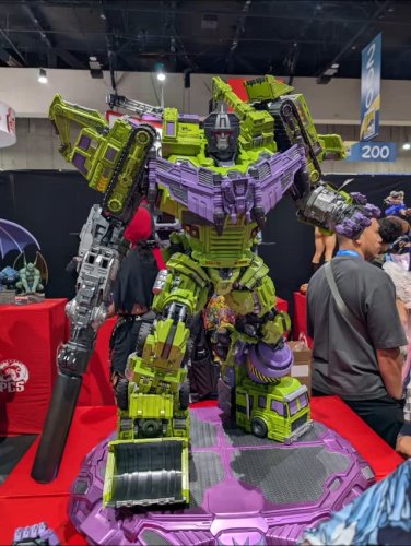 Video post from lotuslandcomics.