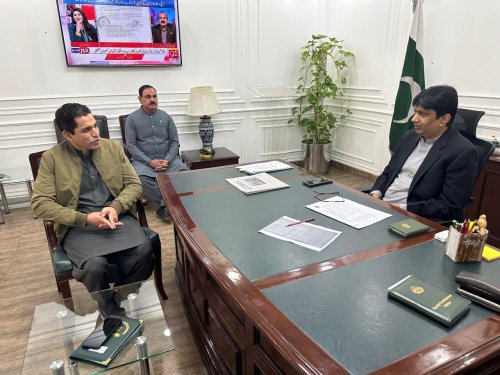 Carousel post from pakfightspolio.