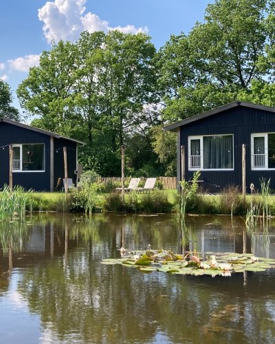 Carousel post from glampings.