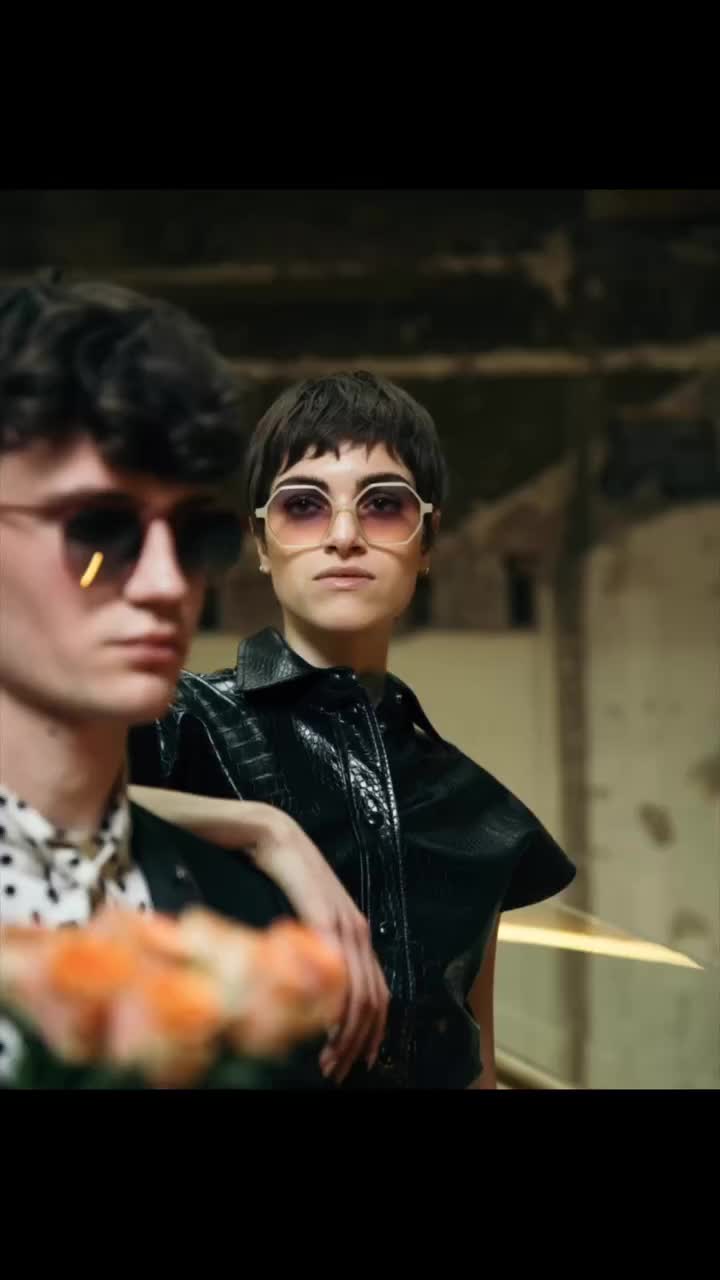 Video post from odettelunettes.