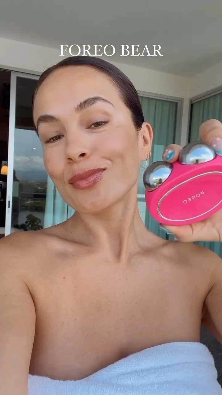 FOREO BEAR™ mini | コンパクトマイクロカレントデバイス | 瞬間 FOREO BEAR™ mini | コンパクトマイクロカレントデバイス | 瞬間