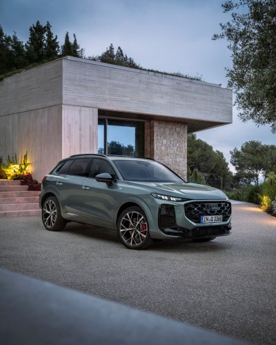 Carousel post from salonautolyon.