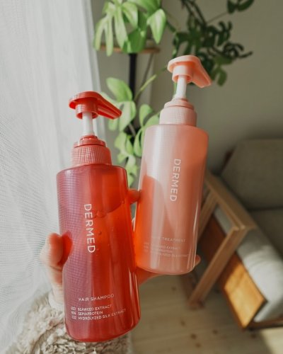 Carousel post from dermed_official.