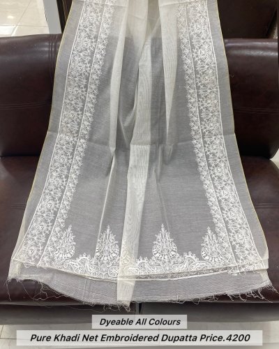 Carousel post from akbar_fabrics_.