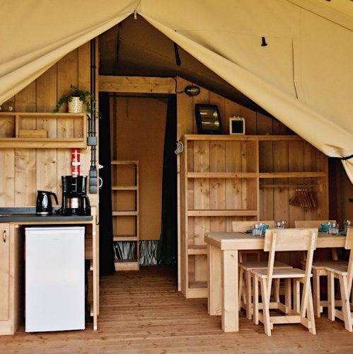 Carousel post from glampings.