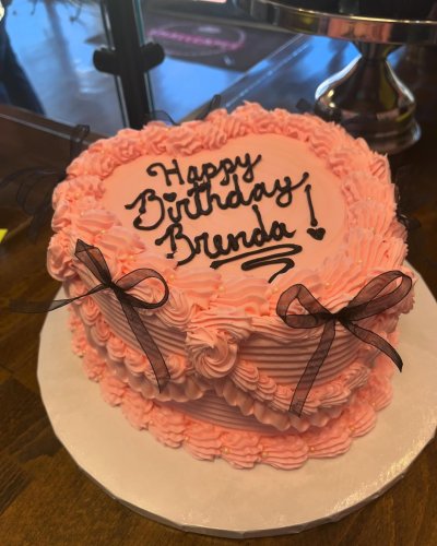 Photo post from smallcakestyler.