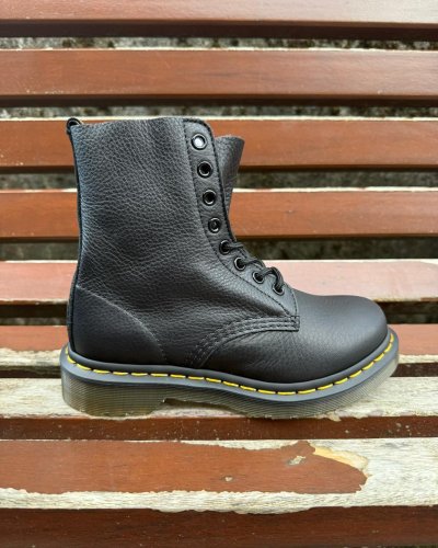 Photo post from almareafootwear.