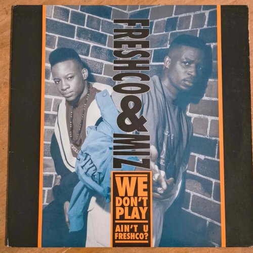 Carousel post from mailed_it_frosty.