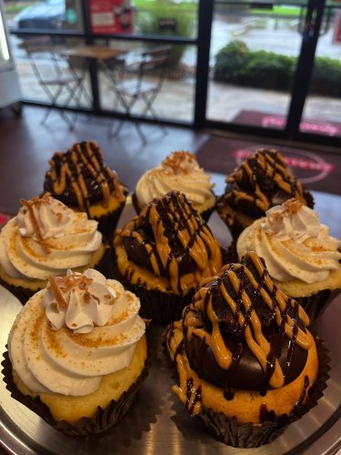 Photo post from smallcakestyler.