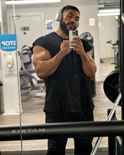 Carousel post from ph_gains.