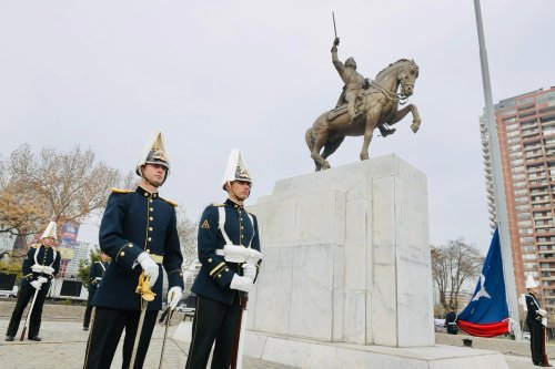 Carousel post from escuelamilitaroficial.