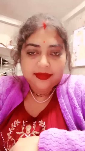 Video post from prapti_roychoudhury.