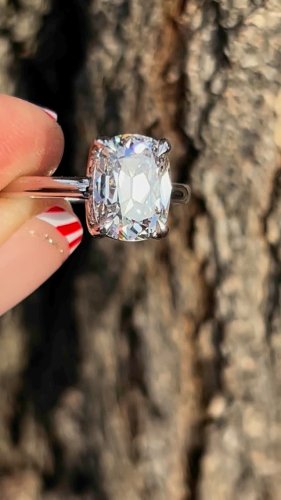 Video post from annelizabethjewelry.