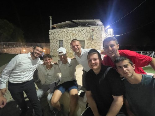 Carousel post from ncsykollel.