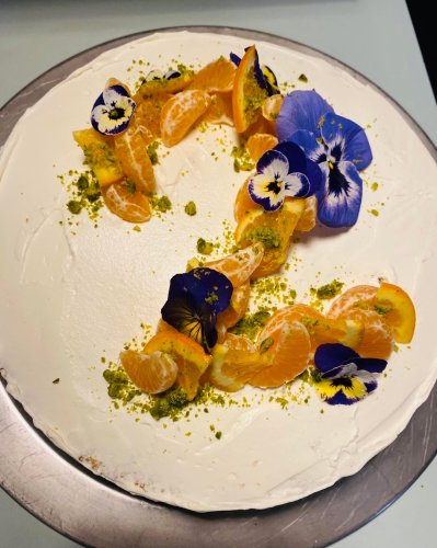 Carousel post from miditreizepontarlier.