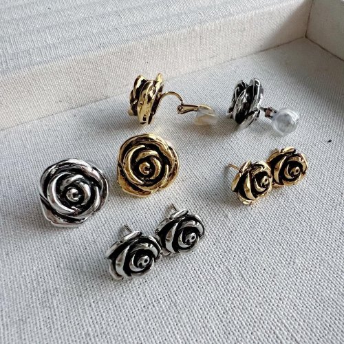 Carousel post from blingtw.