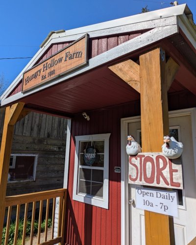 Carousel post from hungryhollowfarm.