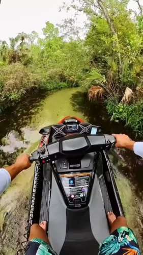 Video post from bertsmegamall.