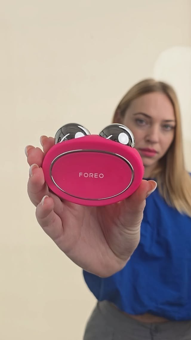 FOREO Sweden | BEAR™ 2 go | Snatched Skin Anytime, Anywhere