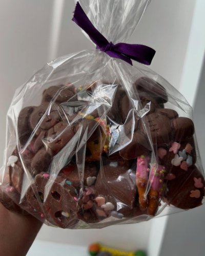 Carousel post from la_gifteria.