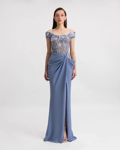 Carousel post from jolibride.