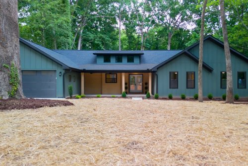 Carousel post from qcflippers.