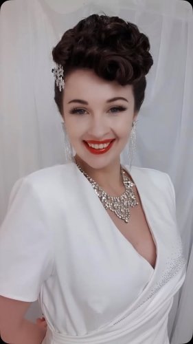 Video post from annabelles_wigs.