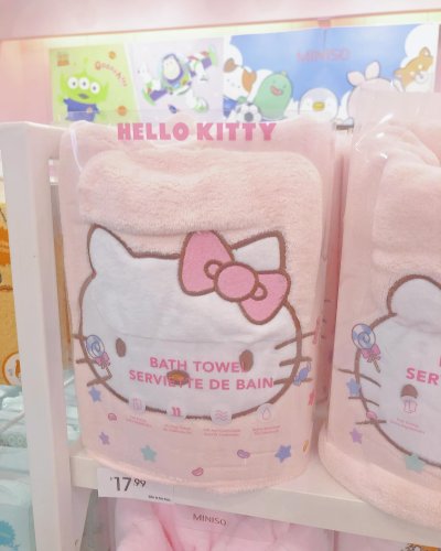 Carousel post from margaritabloom.