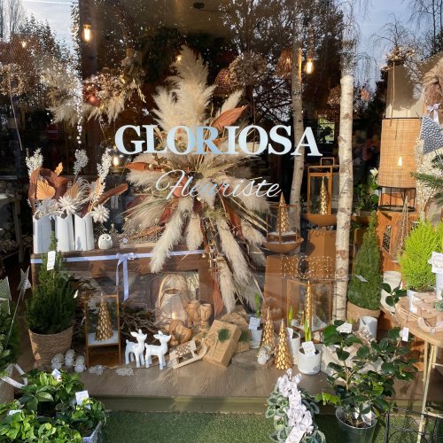 Carousel post from gloriosa.artisan.fleuriste.