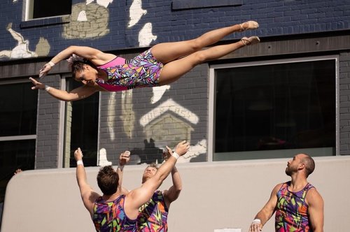 Carousel post from denfringe.