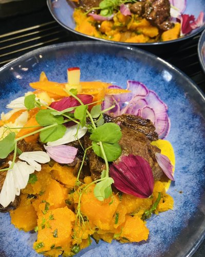 Carousel post from miditreizepontarlier.