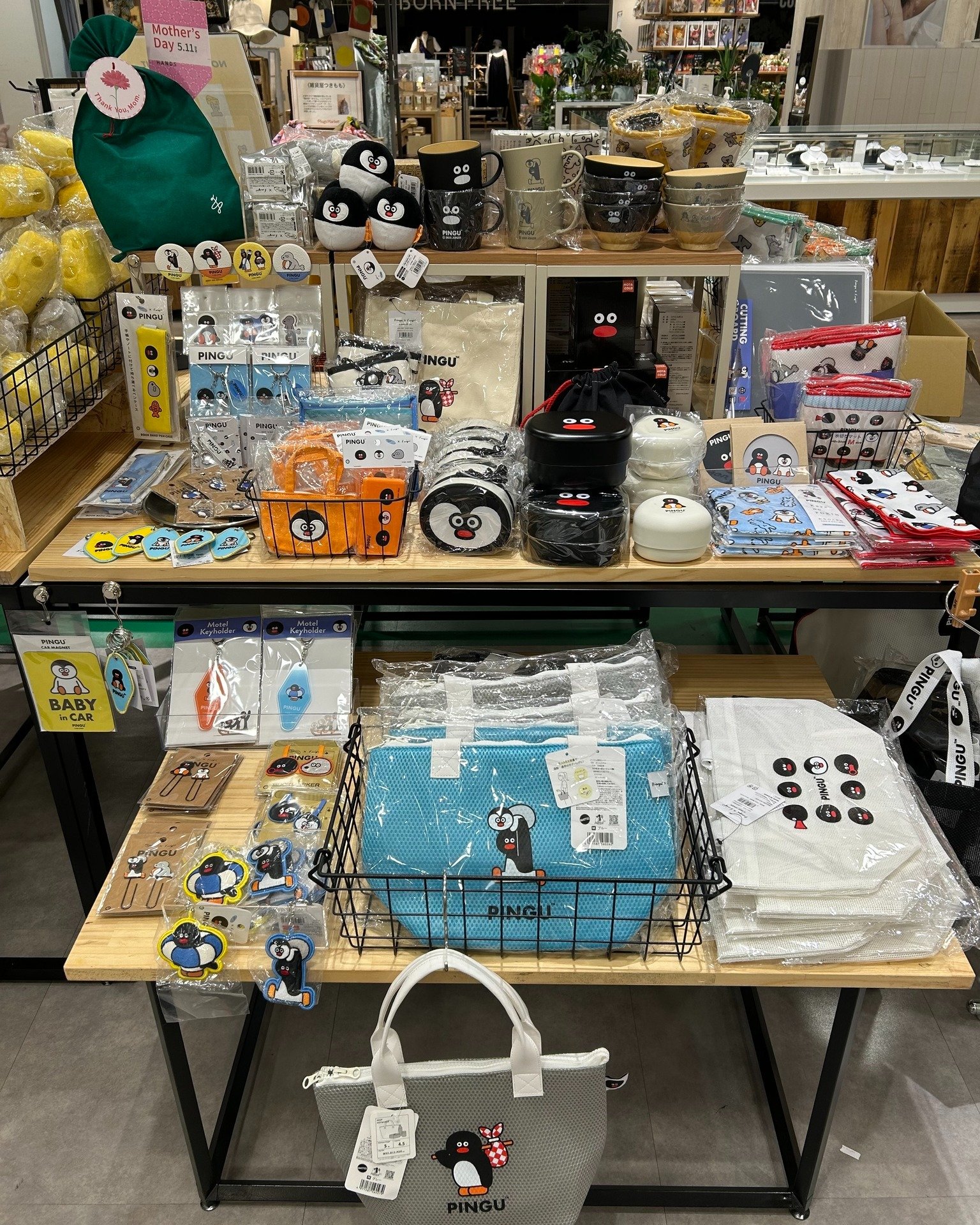 Carousel post from pingu_jp.