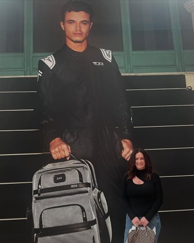 Carousel post from kimgateb.